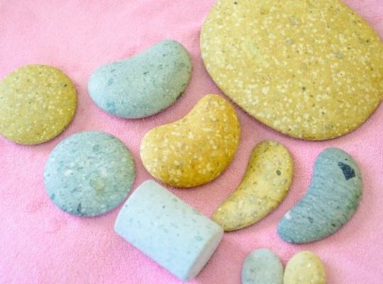 竜山石のホットストーン